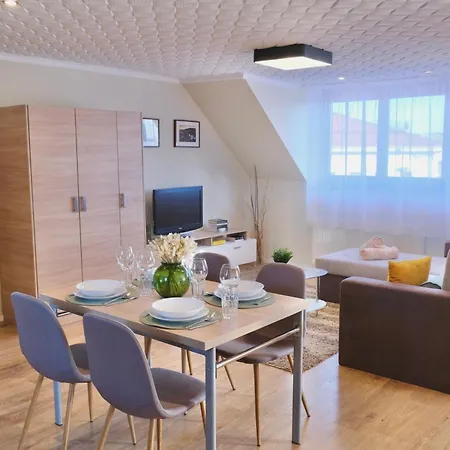 Apartamento Trón Siklós