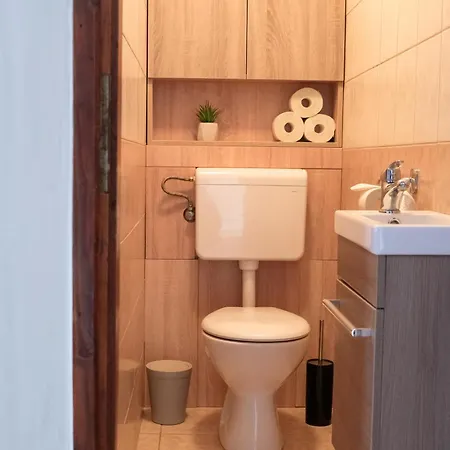 Trón Apartamento *