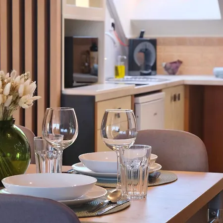 Apartament Tron