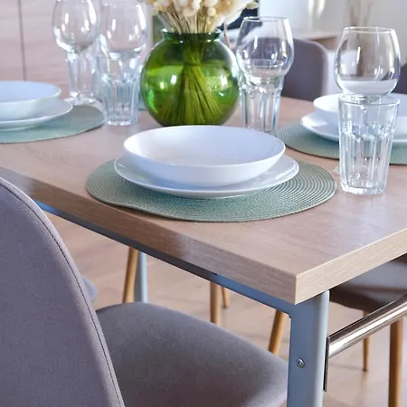 Apartament Tron